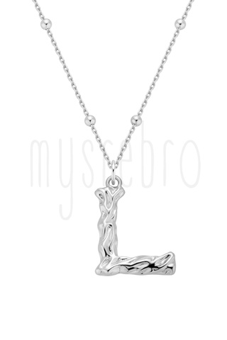 Naszyjnik z literką L