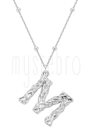 Naszyjnik z literką M