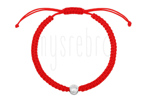Bransoletka na czerwonym sznurku